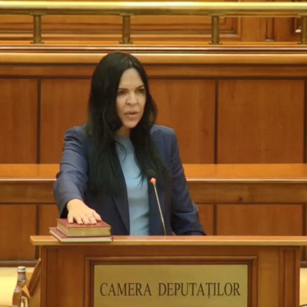 mirela_depunere_juramant